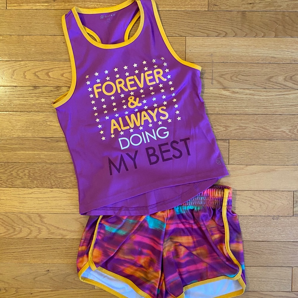 GAIAM short set
